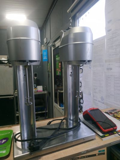 Лот: 18761859. Фото: 1. Milk shaker machine bl-018 Б/У... Пищевое