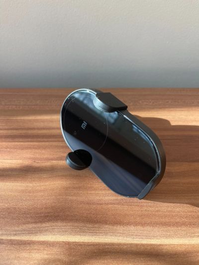 Лот: 25337781. Фото: 1. Xiaomi Mi Wireless Car Charger... Зарядные устройства, блоки питания, адаптеры сетевые для смартфонов