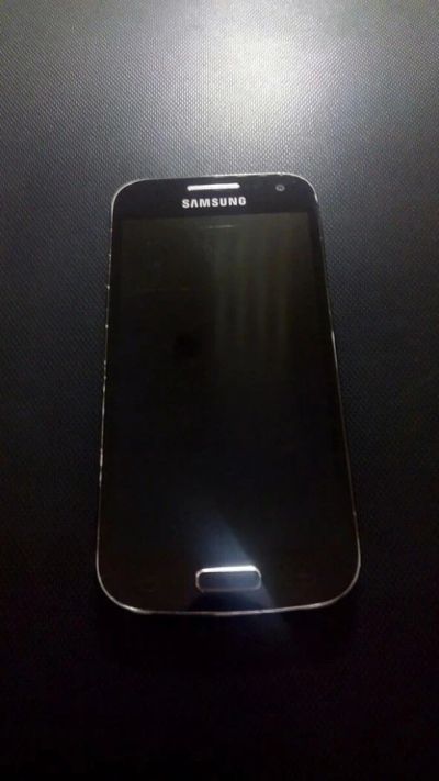 Лот: 9406550. Фото: 1. Телефон Samsung Galaxy S4 mini... Смартфоны