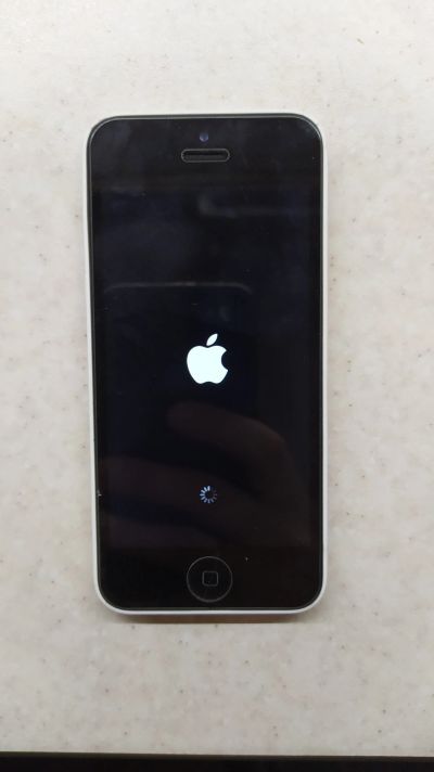 Лот: 15675332. Фото: 1. IPhone 5c 16gb неисправен. Смартфоны