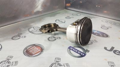 Лот: 23590913. Фото: 1. Шатун Nissan Elgrand VQ35DE 121004W002. Двигатель и элементы двигателя