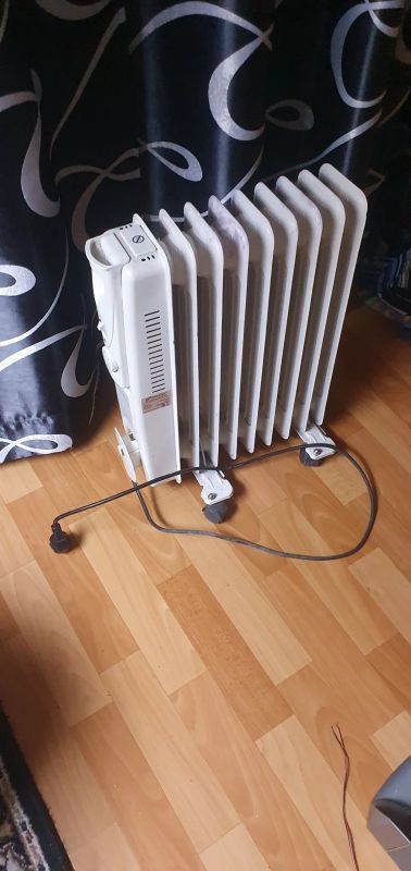 Лот: 20714411. Фото: 1. Масляный обогреватель бу. Обогреватели бытовые