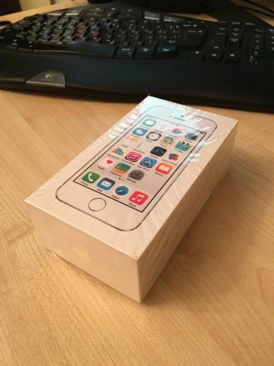 Лот: 5681275. Фото: 1. iphone 5s Silver 32 Gb! Состояние... Смартфоны