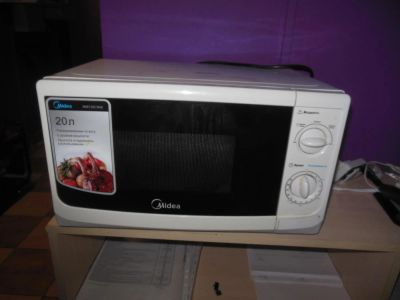 Лот: 11465955. Фото: 1. Микроволновая печь Midea MM720CWW... Микроволновки, мини-печи