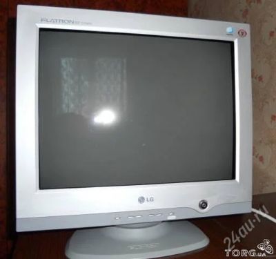 Лот: 2962138. Фото: 1. ЭЛТ Монитор 17". ЭЛТ-мониторы