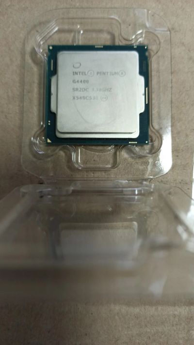 Лот: 16784768. Фото: 1. CPU Intel Pentium G4400. Процессоры