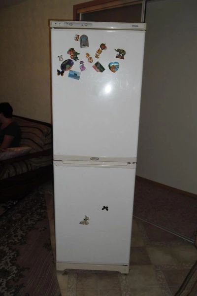 Лот: 3000948. Фото: 1. Холодильник Stinol 102. Холодильники, морозильные камеры