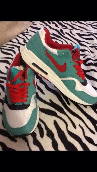 Лот: 3775075. Фото: 1. Nike Air Max м11. Кеды, кроссовки, слипоны