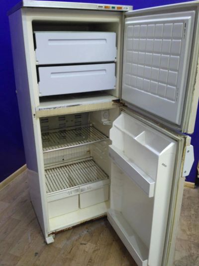 Лот: 9875498. Фото: 1. Холодильник Бирюса Б-22 (до 2000г... Холодильники, морозильные камеры