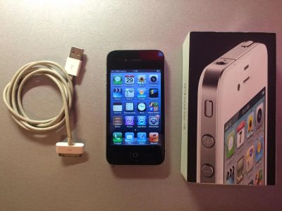 Лот: 6180165. Фото: 1. Продам iphone 4 16gb оригинал... Смартфоны