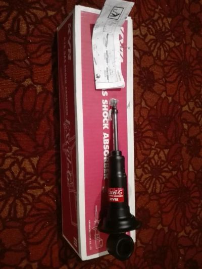 Лот: 5354909. Фото: 1. стойка Nissan Liberty (задняя... Ходовая, подвеска, рулевое управление