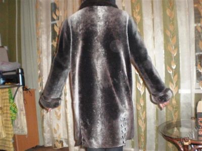 Лот: 806818. Фото: 1. шуба стрженный мутон р 46-48 воротник... Верхняя одежда