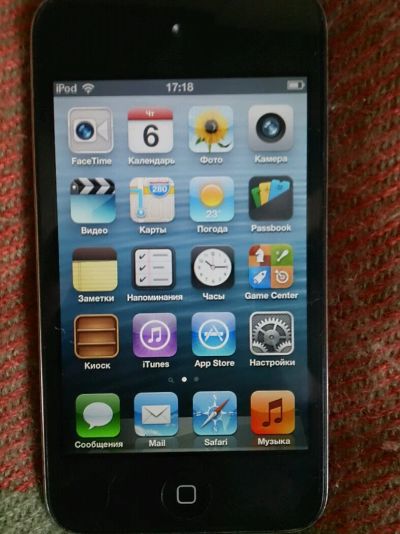 Лот: 3806039. Фото: 1. Apple iPod touch 4 32Gb Black... Плееры