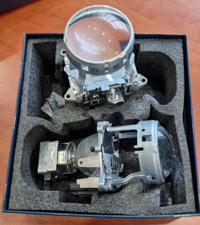 Лот: 21119528. Фото: 1. Линза фар range rover sport L494. Оптика и освещение