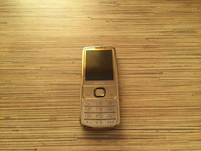 Лот: 4445236. Фото: 1. Nokia 6700 Gold (золотой) оригинальный. Кнопочные мобильные телефоны