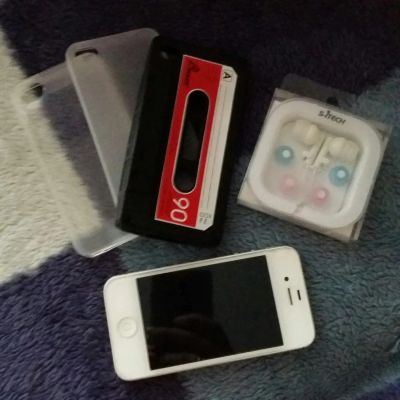 Лот: 5629546. Фото: 1. iphone 4s 32 gb (гб) white айфон... Смартфоны