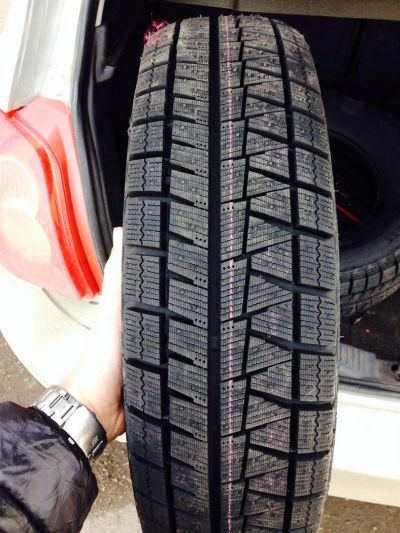 Лот: 3335824. Фото: 1. 175/70 R13 Bridgestone REVO-GZ. Шины