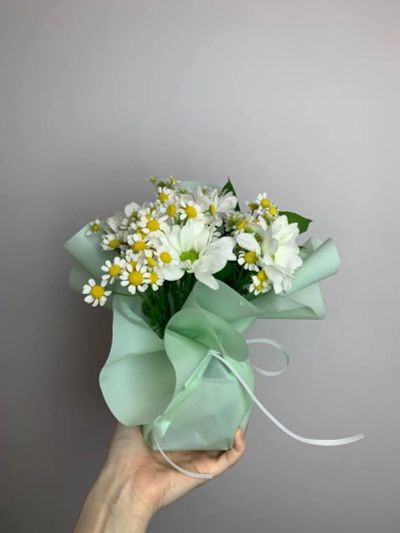 Лот: 25577713. Фото: 1. 11. Композиция-комплимент из живых... Свежие цветы