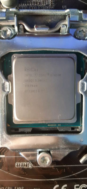 Лот: 14983788. Фото: 1. Процессор Intel Core i5-4590 OEM. Процессоры