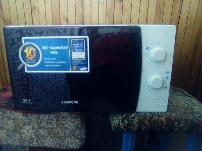 Лот: 14730565. Фото: 1. Микроволновая печь Samsung ME711KR. Микроволновки, мини-печи