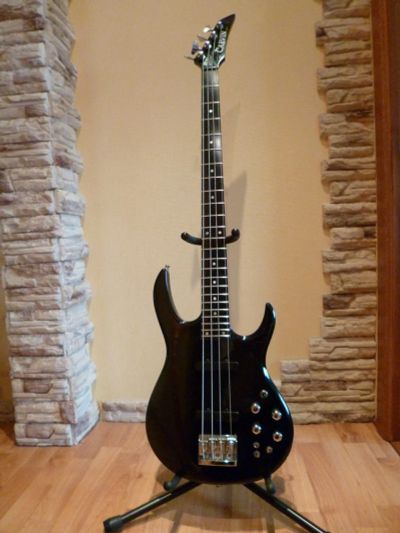 Лот: 3325465. Фото: 1. Carvin bass USA. Гитары
