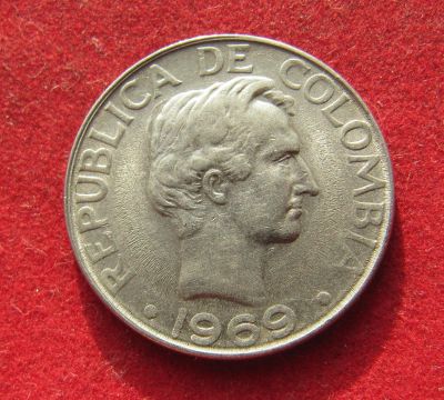Лот: 19958203. Фото: 1. Колумбия 20 сентаво, 1969 г. Америка