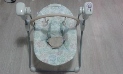 Лот: 6134011. Фото: 1. Качеля детская babyton. Ходунки, прыгунки, качели