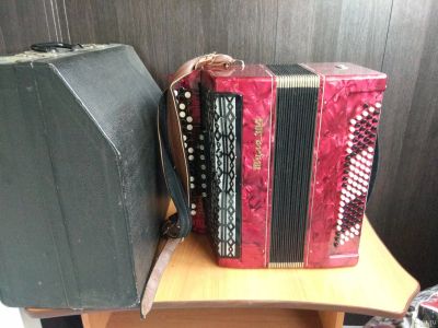 Лот: 16768516. Фото: 1. Многотембровый баян Тула-304. Баяны, аккордеоны, гармони