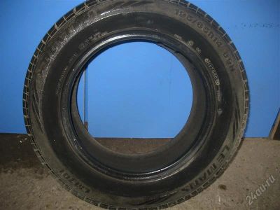 Лот: 2710119. Фото: 1. Шина Dunlop 1шт R14. Шины