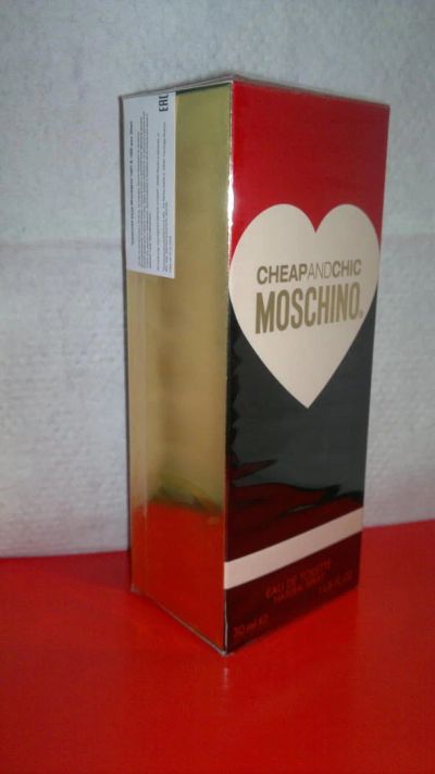Лот: 4325789. Фото: 1. Туалетная вода Moschino Cheap... Женская парфюмерия