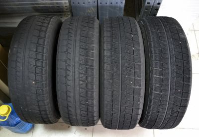 Лот: 12479322. Фото: 1. Bridgestone Blizzak Revo GZ 195... Шины