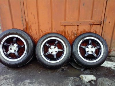 Лот: 3327673. Фото: 1. Литье 3 штуки с резиной. Шины на дисках