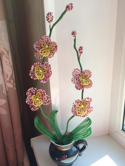 Лот: 4043248. Фото: 1. орхидея бело-красная. Бисероплетение