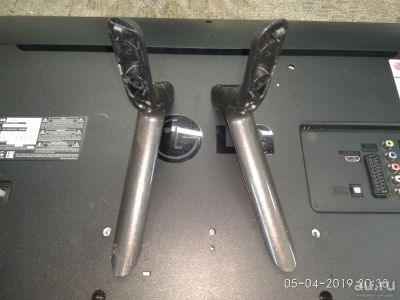 Лот: 13514245. Фото: 1. ножки tv LG 32LB561U. Кронштейны, стойки, подставки