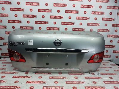 Лот: 20899856. Фото: 1. Крышка багажника Nissan Bluebird... Двигатель и элементы двигателя