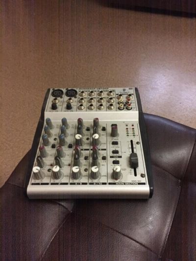 Лот: 10782823. Фото: 1. Микшерный пульт Eurorack ub1002. Микшеры, предусилители, микрофонные эффекты