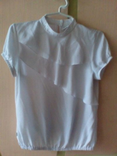 Лот: 4137512. Фото: 1. блузка белая в школу ,на рост... Рубашки, блузки, водолазки