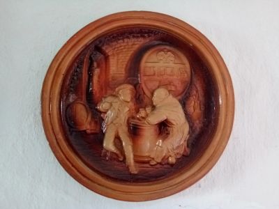 Лот: 18022265. Фото: 1. пано из гипса, настенная тарелка... Предметы интерьера и быта