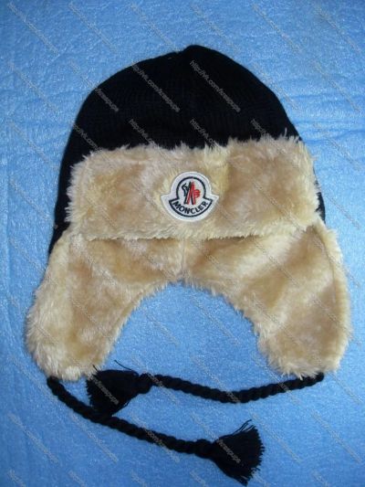 Лот: 6968764. Фото: 1. детская Шапка Moncler черная. Головные уборы