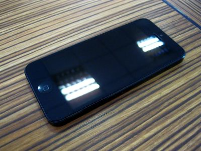 Лот: 3437169. Фото: 1. iPhone 5 black , оригинал, iOS... Смартфоны