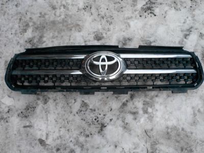 Лот: 4971165. Фото: 1. Решетка радиатора на Toyota Rav4. Кузов