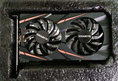 Лот: 9177951. Фото: 1. Gigabyte Radeon RX 460 GV-RX460WF2OC-2GD. Видеокарты