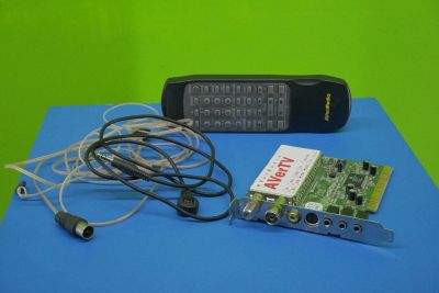 Лот: 19359751. Фото: 1. TV-FM-тюнеp Avermedia M168-U... ТВ-тюнеры и карты захвата