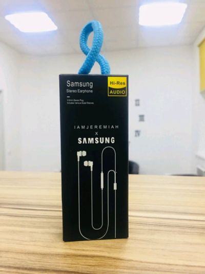 Лот: 11719904. Фото: 1. Наушники Samsung SHE-D18. Наушники, гарнитуры