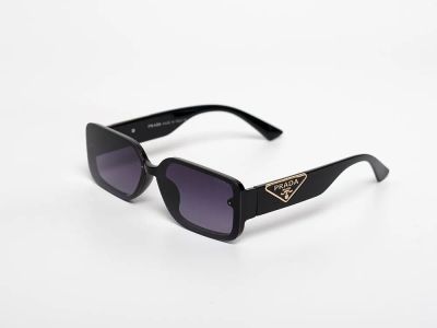 Лот: 21764878. Фото: 1. Очки Prada. Очки солнцезащитные