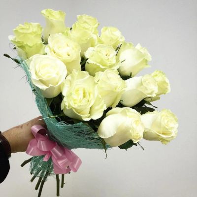 Лот: 8528107. Фото: 1. Букет из белых роз. Свежие цветы