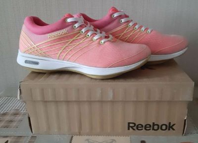 Лот: 18823726. Фото: 1. Кроссовки Reebok. Кеды, кроссовки, слипоны