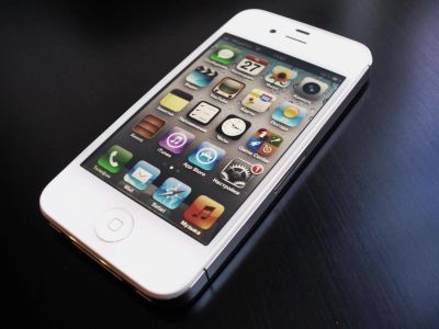 Лот: 5000740. Фото: 1. IPhone 4s IOS 6.1.3. 16gb Состояние... Смартфоны
