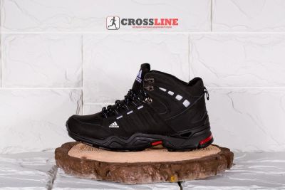 Лот: 10499129. Фото: 1. Кроссовки Adidas Traxion Winter... Ботинки, полуботинки