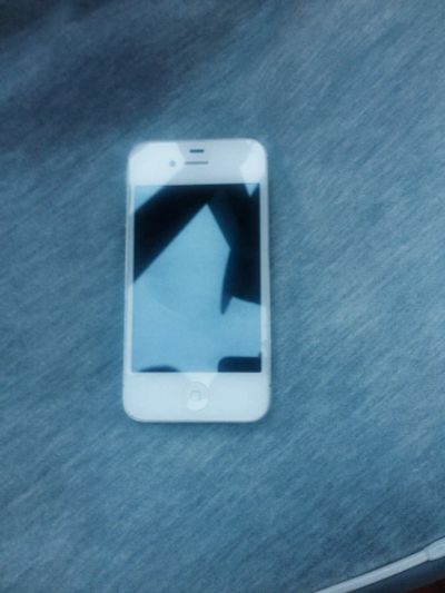Лот: 3157426. Фото: 1. IPhone 4S на 16gb белый (Обмен... Смартфоны